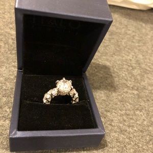 Italo size 7 white sapphire engagement ring
